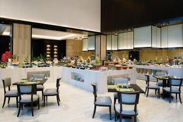 هتل Crowne Plaza Huailai By Ihg