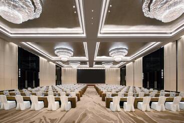 هتل Crowne Plaza Huailai By Ihg