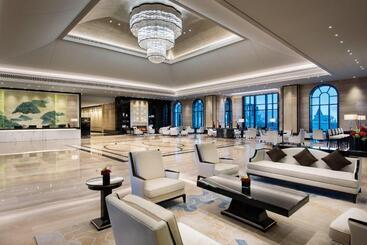 هتل Crowne Plaza Huailai By Ihg
