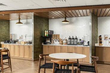 هتل Fairfield Inn & Suites By Marriott Salina