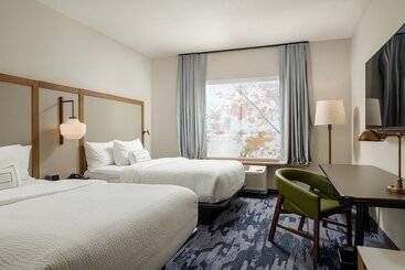 هتل Fairfield Inn & Suites By Marriott Salina