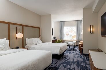 هتل Fairfield Inn & Suites By Marriott Salina