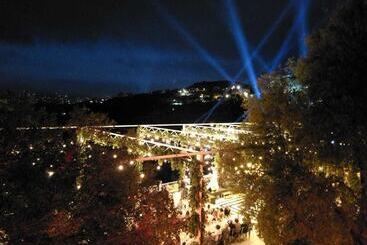 هتل Lemir Faisal Arslan Stay At The Museum