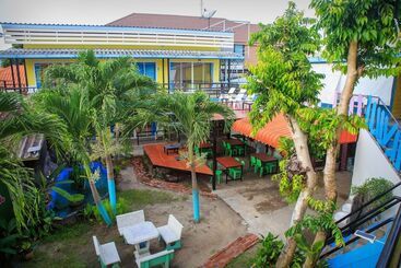 هتل Mama Resort