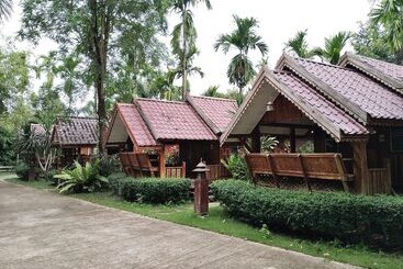 هتل Phetsangsom Resort