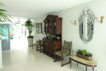 هتل Villa Amphawa