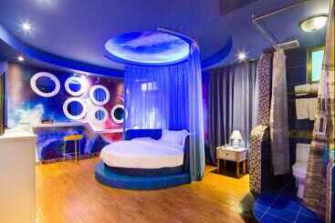 Kaite Weisi Hotel Phoenix Airport Branch