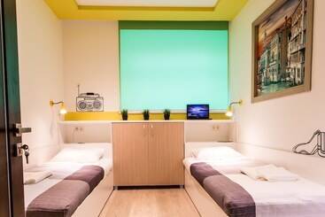 Podushkinn   Hostel
