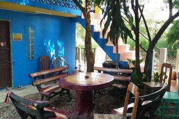 Happy House Backpacker   Hostel