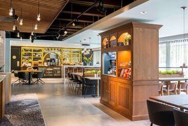 هتل Adagio Amsterdam City South