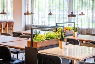هتل Adagio Amsterdam City South