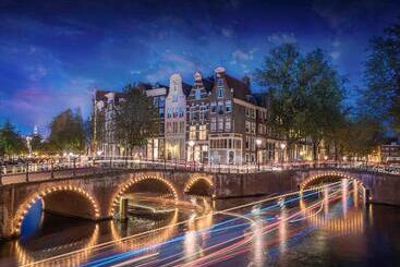 هتل Adagio Amsterdam City South