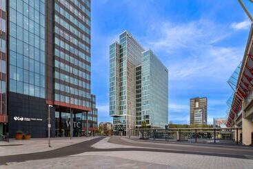 هتل Plaza Premium Almere