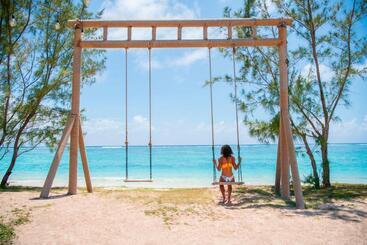 هتل C Mauritius  All Inclusive