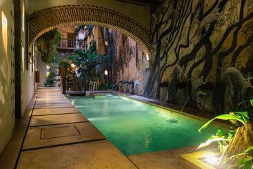هتل Casa La Factoria By Faranda Boutique, A Member Of Radisson Individuals