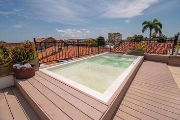 هتل Casa La Factoria By Faranda Boutique, A Member Of Radisson Individuals