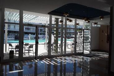 호텔 Gara Suites Golf & Spa