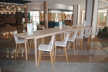 호텔 Gara Suites Golf & Spa