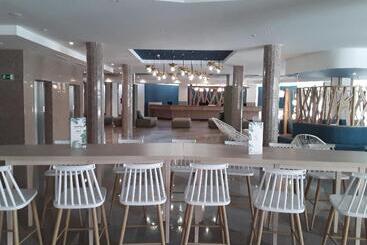 호텔 Gara Suites Golf & Spa