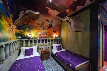 هتل Gardaland Magic