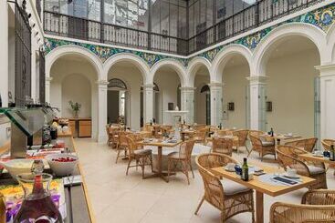 酒店 H10 Palacio Colomera