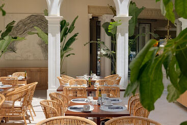 酒店 H10 Palacio Colomera