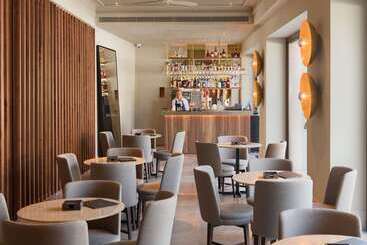 酒店 H10 Palacio Colomera