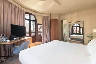 酒店 H10 Palacio Colomera
