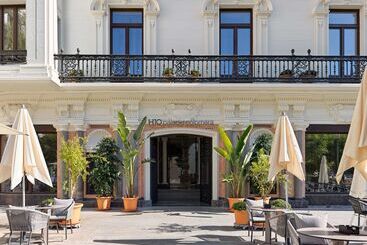 酒店 H10 Palacio Colomera