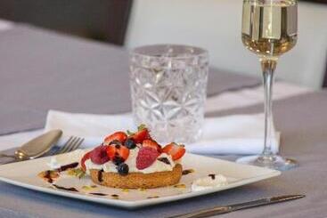 هتل Hôtel La Brasserie