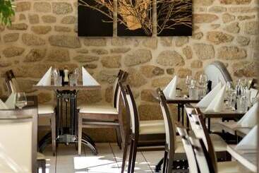 هتل Hôtel La Brasserie