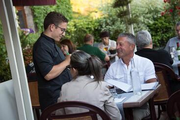 هتل Hôtel La Brasserie