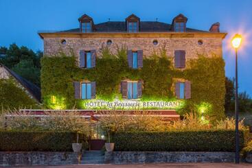 هتل Hôtel La Brasserie