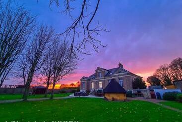 Отель Le Château Des Lumières De La Baie De Somme Chambre D Hôtes De Charme