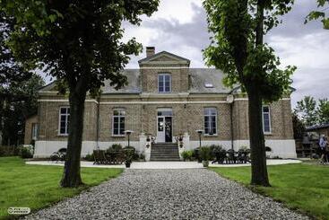 Отель Le Château Des Lumières De La Baie De Somme Chambre D Hôtes De Charme