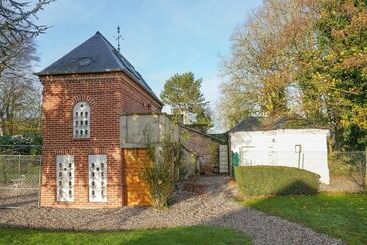 Отель Le Château Des Lumières De La Baie De Somme Chambre D Hôtes De Charme
