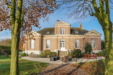 Отель Le Château Des Lumières De La Baie De Somme Chambre D Hôtes De Charme