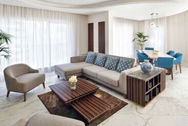 Mövenpick Hotel Apartments Downtown Dubai