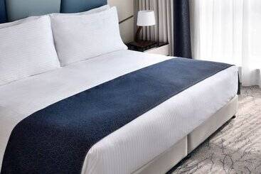 Mövenpick Hotel Apartments Downtown Dubai