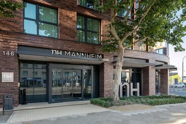 هتل NH Mannheim