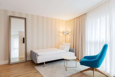 酒店 NH Mannheim