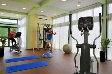 هتل Residence Resideal Antibes