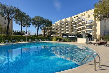 هتل Residence Resideal Antibes