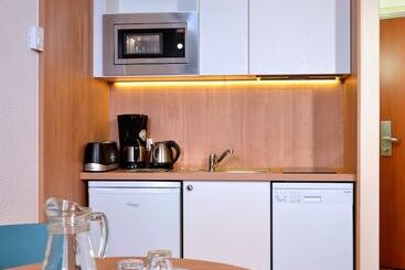 هتل Residence Resideal Antibes