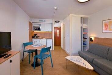 هتل Residence Resideal Antibes