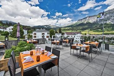 هتل Restaurant Chesa