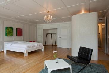 هتل Restaurant Schwert Thun