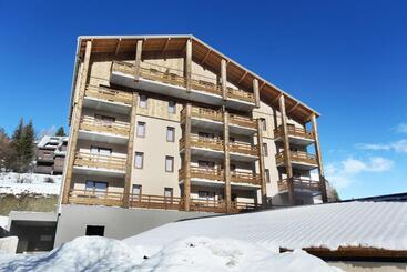 هتل Résidence Odalys Le Village De Praroustan