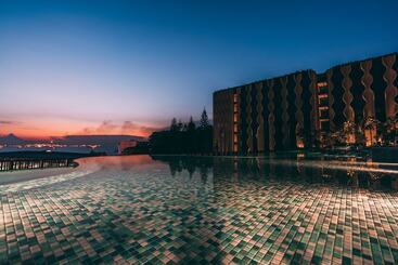 Village Hotel Sentosa By Far East Hospitality