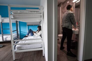 Nyon Hostel
